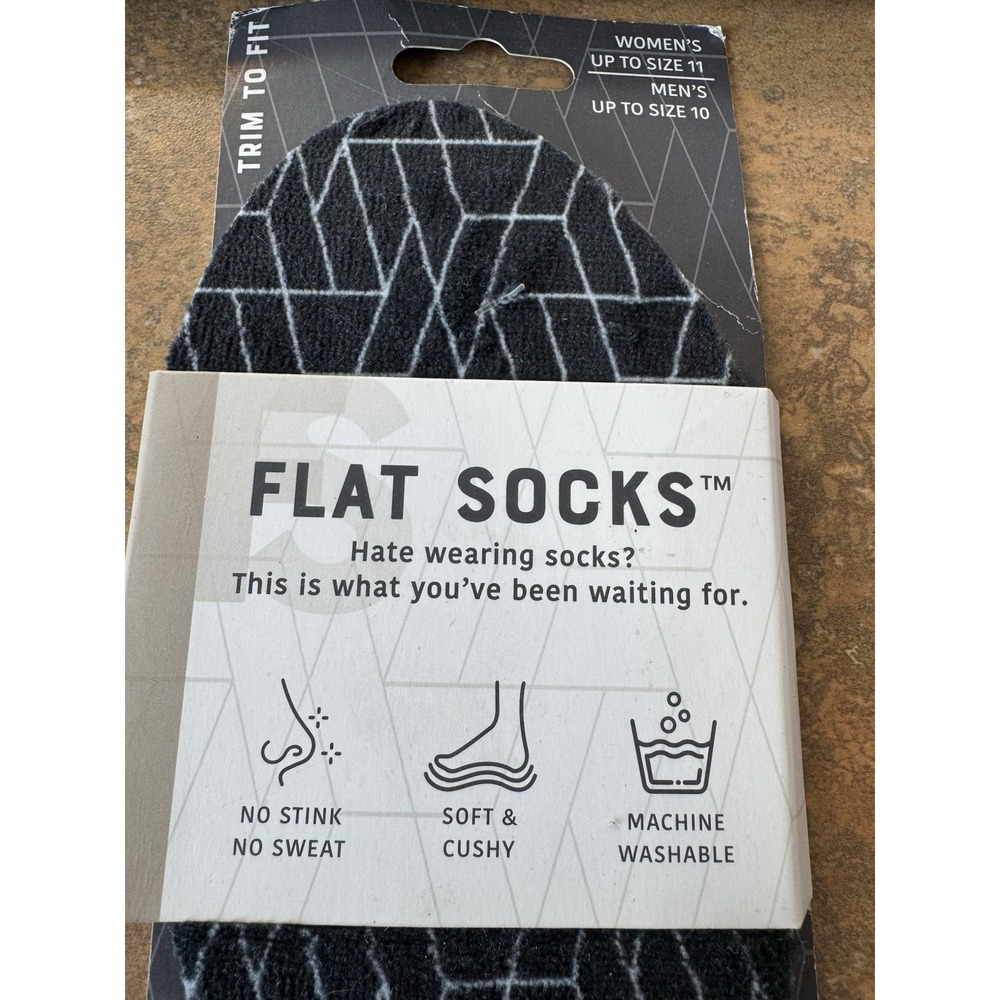 Flat Socks For those That‎ Hate Wearing Socks
